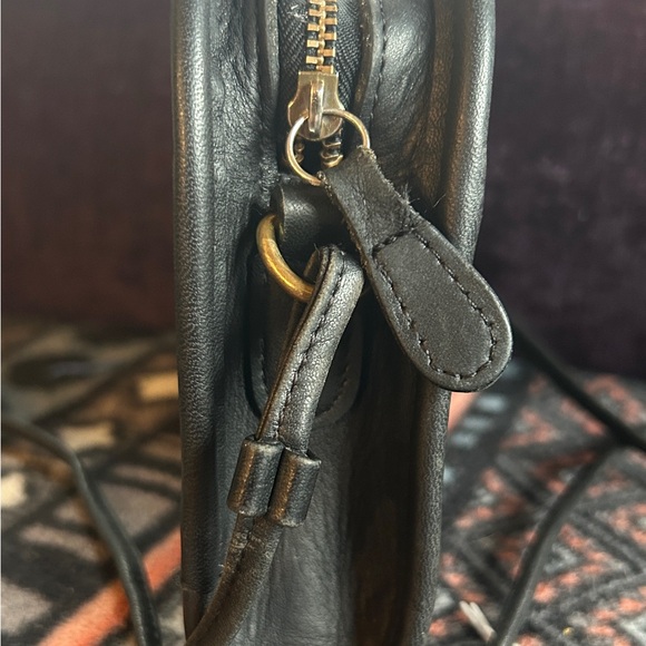 COACH Vintage Abbie Crossbody
Shoulder Bag 9017 - Picture 5 of 9